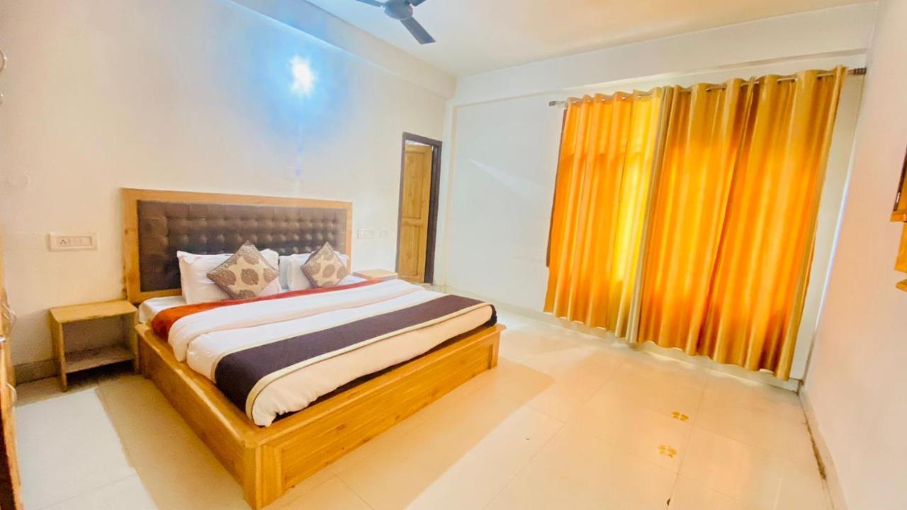 Hotel Purnima Riverside 卡索尔 外观 照片