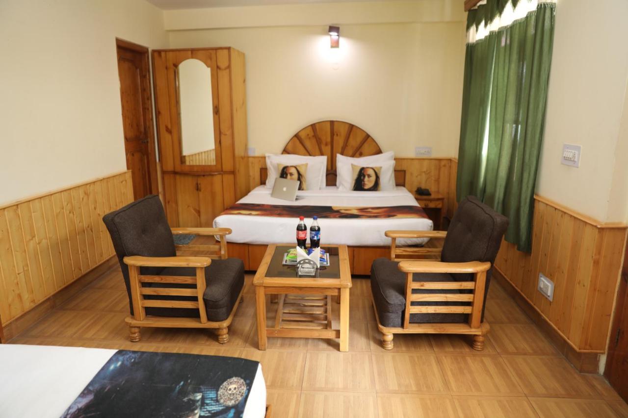 Hotel Purnima Riverside 卡索尔 外观 照片