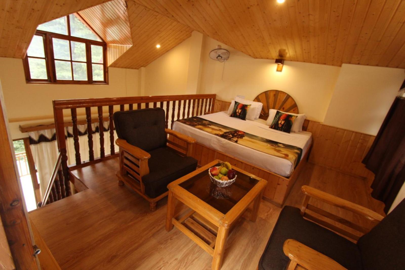Hotel Purnima Riverside 卡索尔 外观 照片